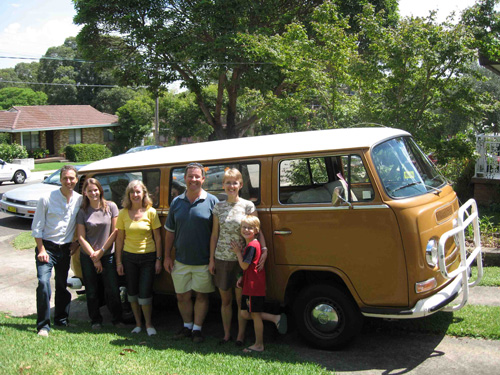 George-and-Fiona-and-family-Lo.jpg