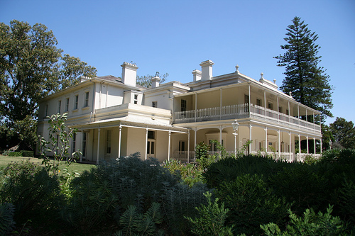 como-house-and-garden1.jpg
